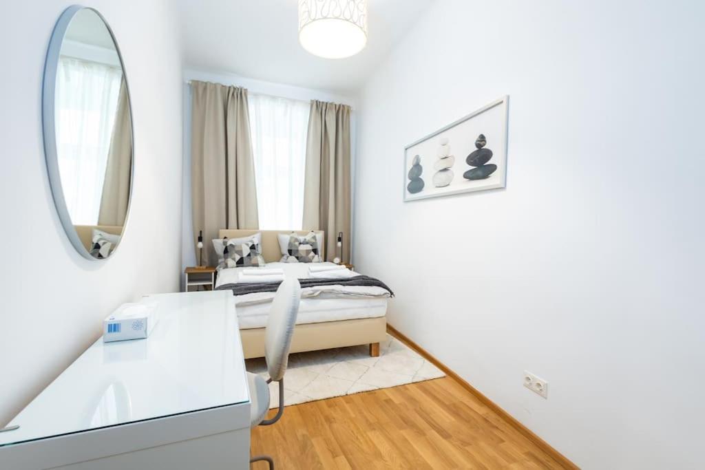 Orestaliving - Danube Canal Wina Bagian luar foto